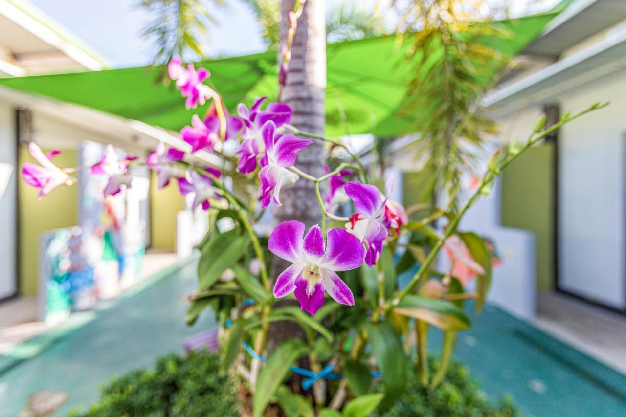 Oyo 450 Rawai Studios Resort Экстерьер фото